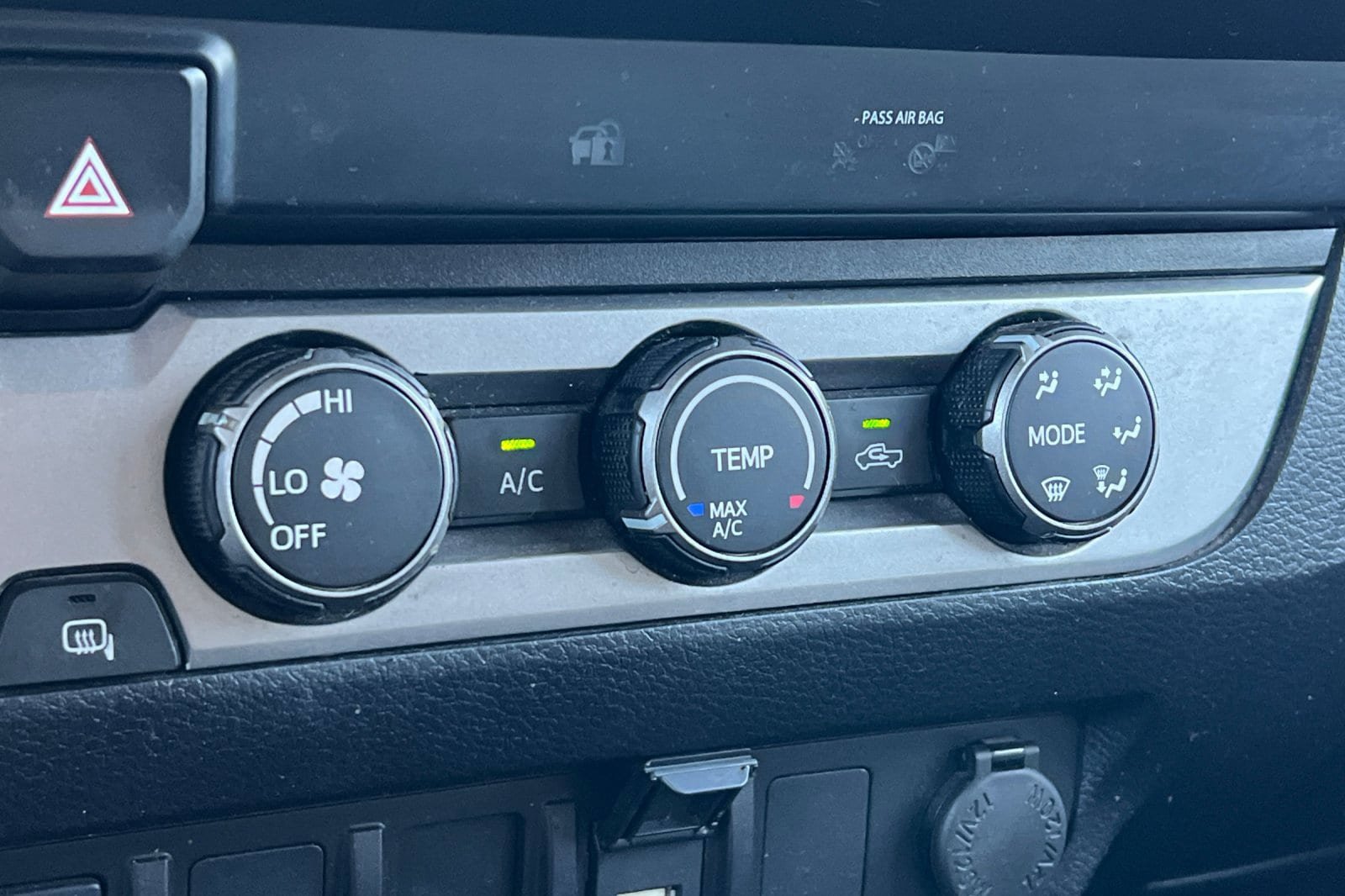 Used 2022 Toyota Tacoma SR RWD image 19