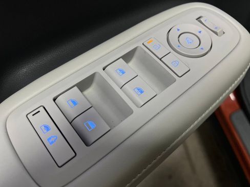 Used 2024 Hyundai Santa Fe Limited w/ Tow & Go Package image 14