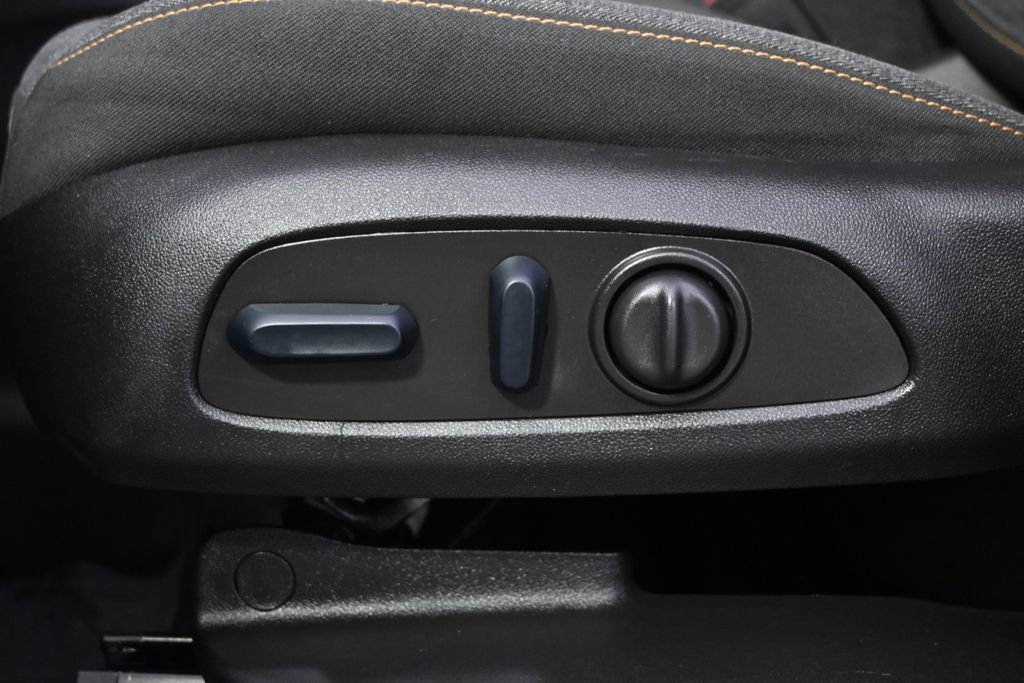 Used 2024 Chevrolet Equinox LT FWD image 14