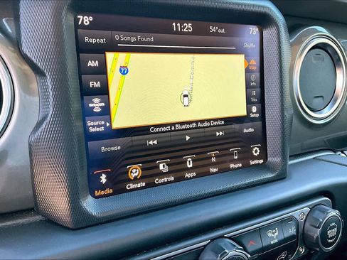 Used 2023 Jeep Gladiator Overland image 36