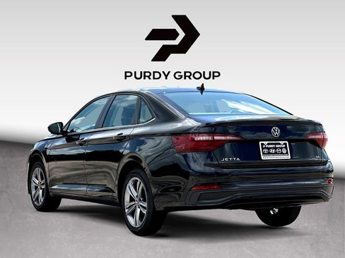 Certified 2024 Volkswagen Jetta SE FWD image 5