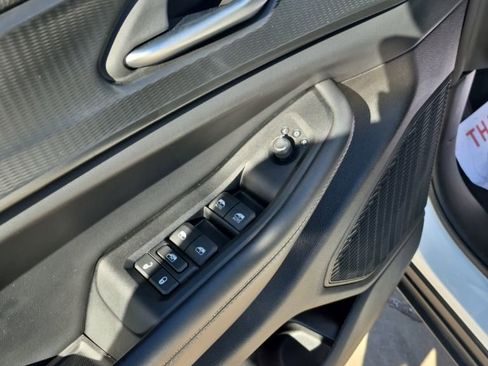 Used 2023 Jeep Grand Cherokee L Altitude image 14