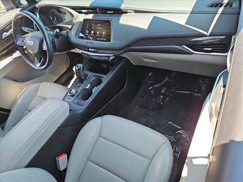 Used 2019 Cadillac XT4 Premium Luxury FWD image 22