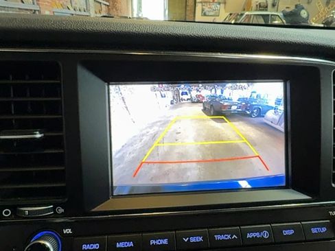 Used 2018 Hyundai Elantra Value Edition image 23