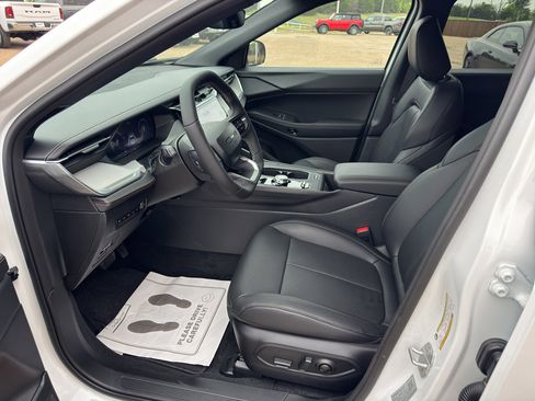 New 2026 Jeep Cherokee Limited image 8