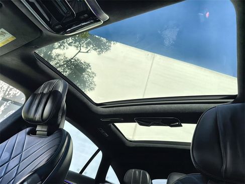 Used 2023 Mercedes-Benz EQS 580 4MATIC Sedan image 16