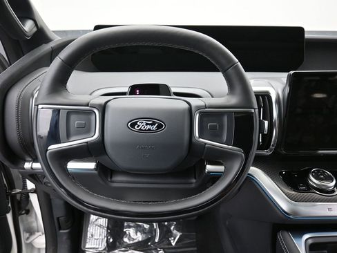 New 2025 Ford Expedition Platinum w/ Stealth Performance Package image 18