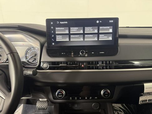Used 2026 Mitsubishi Outlander ES FWD image 20