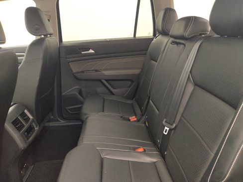 Used 2023 Volkswagen Atlas SE FWD image 18