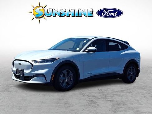 Certified 2021 Ford Mustang Mach-E Select w/ Comfort/Technology Package AWD/4WD image 3