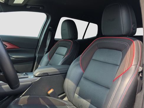 Used 2025 Chevrolet Equinox EV RS FWD image 7