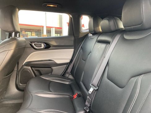 Used 2025 Jeep Compass Limited AWD/4WD image 11