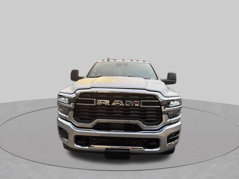 Used 2025 RAM 3500 Tradesman w/ Chrome Appearance Group AWD/4WD image 9