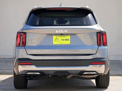 Used 2025 Kia Sorento EX w/ EX Panoramic Sunroof Package AWD/4WD image 11