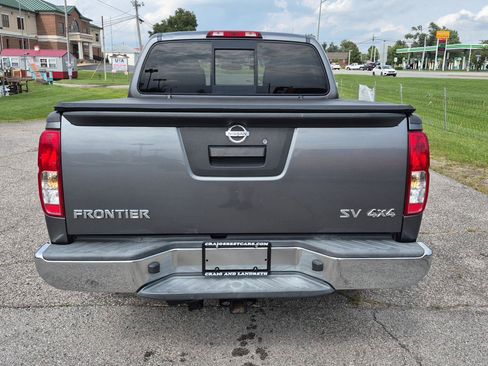 Used 2018 Nissan Frontier SV AWD/4WD image 4