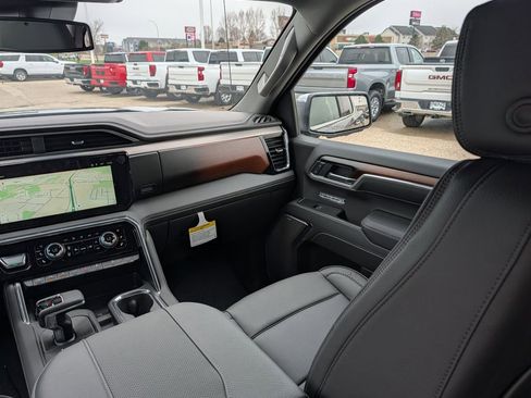 New 2026 GMC Sierra 1500 Denali w/ LPO, Black Badging Package AWD/4WD image 11