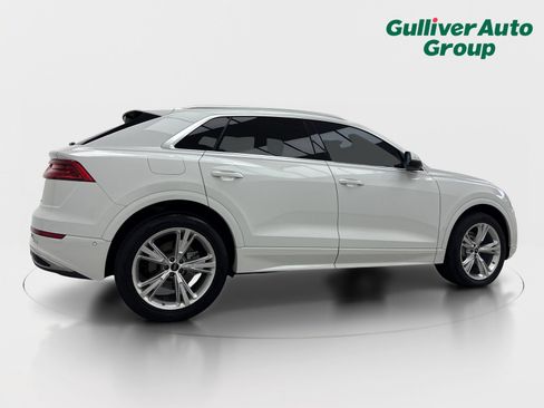 Used 2023 Audi Q8 Premium w/ Convenience Package AWD/4WD image 9