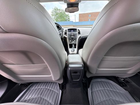 Used 2014 Buick Verano FWD image 14