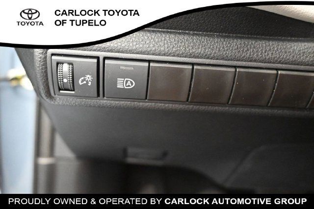 Used 2026 Toyota Corolla LE FWD image 20