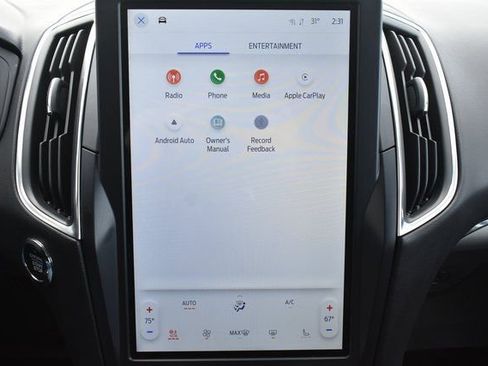 Used 2024 Ford Edge Titanium image 24