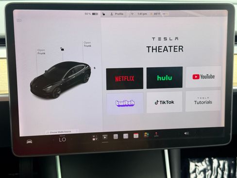 Used 2018 Tesla Model 3 Long Range RWD image 22