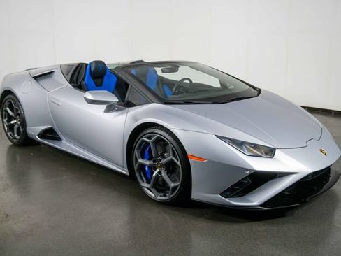 Used 2023 Lamborghini Huracan EVO RWD image 1