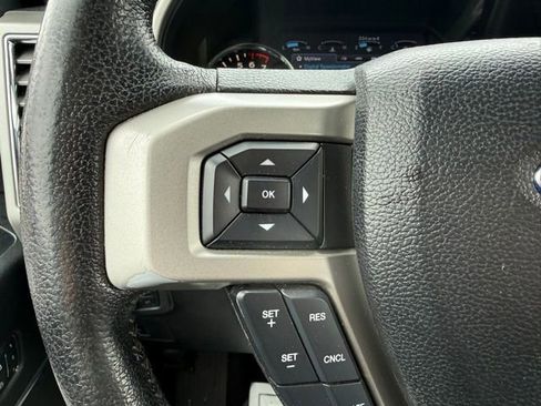 Used 2015 Ford F150 Lariat w/ Equipment Group 502A Luxury AWD/4WD image 21