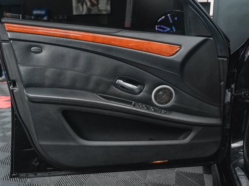 Used 2008 BMW M5 RWD image 33