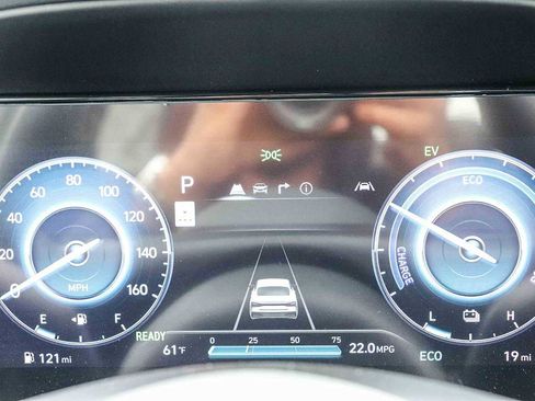 New 2026 Hyundai Elantra SEL FWD image 28