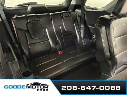 Used 2022 Ford Explorer XLT w/ Equipment Group 202A AWD/4WD image 22
