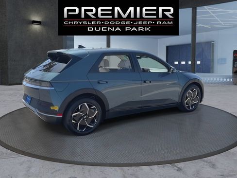 Used 2022 Hyundai Ioniq 5 SEL w/ Cargo Package RWD image 8