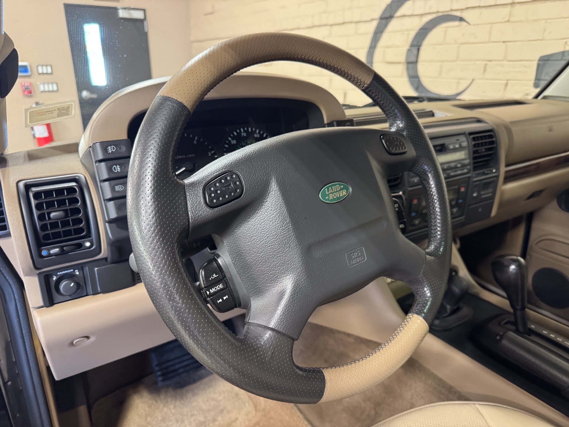 Used 2000 Land Rover Discovery AWD/4WD image 53