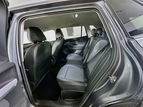 Used 2026 Volkswagen Tiguan SE AWD/4WD image 26