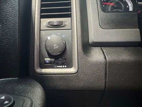 Used 2019 RAM 1500 Express w/ Wheel & Sound Group AWD/4WD image 16