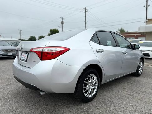 Used 2015 Toyota Corolla LE FWD image 4