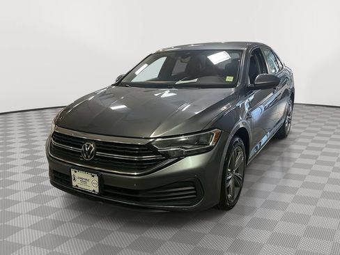 Used 2023 Volkswagen Jetta SE FWD image 7