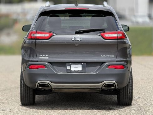 Used 2016 Jeep Cherokee Limited w/ Luxury Group image 4