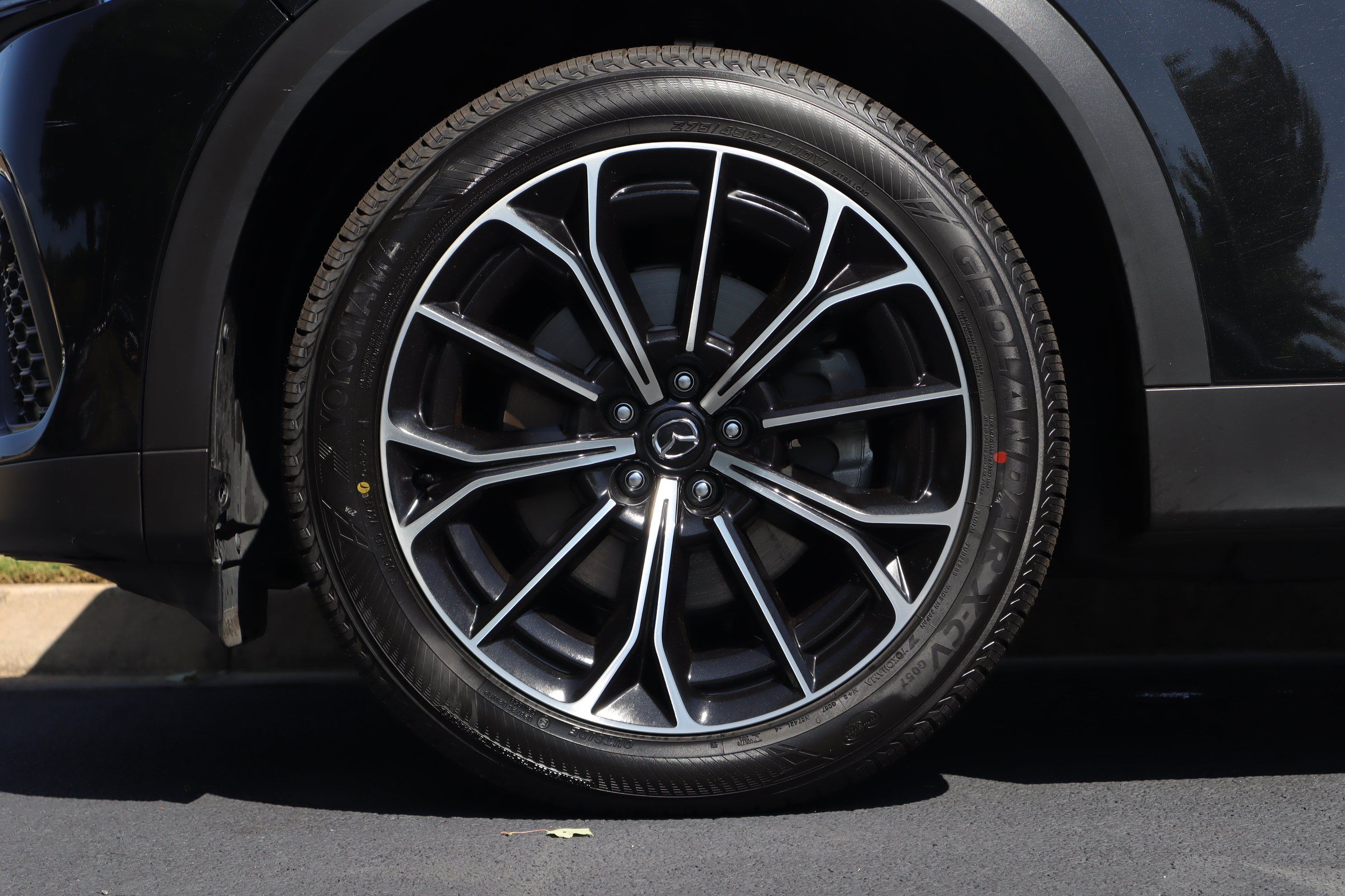 Certified 2025 MAZDA CX-70 Plug-In Hybrid w/ Premium Pkg AWD/4WD image 6
