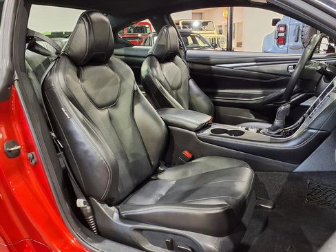 Used 2022 INFINITI Q60 3.0t Luxe w/ Essential Package image 19