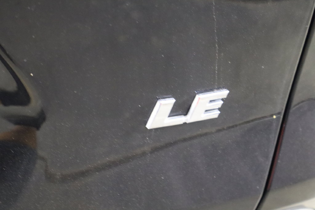 Used 2024 Toyota RAV4 LE FWD image 43