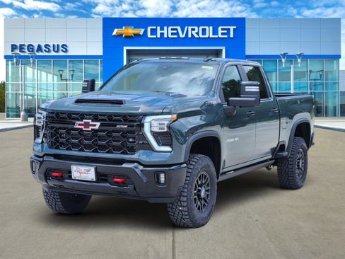 New 2026 Chevrolet Silverado 2500 ZR2 AWD/4WD image 2