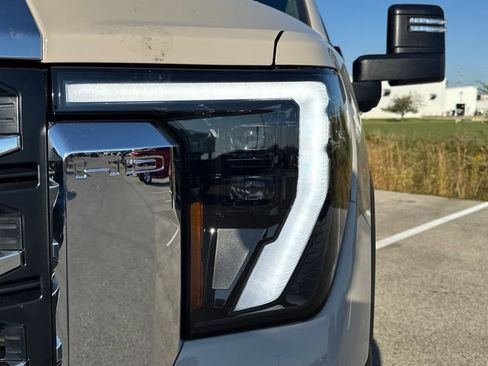 New 2026 GMC Sierra 2500 SLE w/ SLE Value Package; image 10