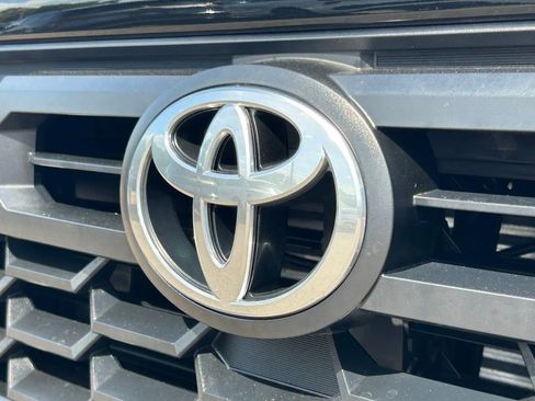 Used 2025 Toyota Tacoma TRD Sport image 46