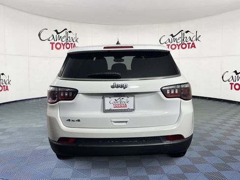 Used 2024 Jeep Compass Sport image 6