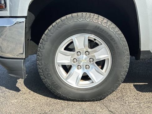 Used 2018 Chevrolet Silverado 1500 LT w/ All Star Edition AWD/4WD image 13