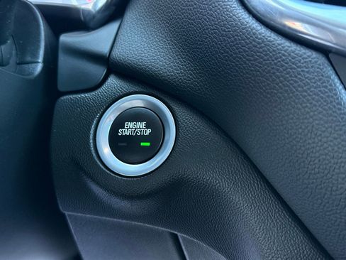 Used 2020 Chevrolet Equinox LT image 43