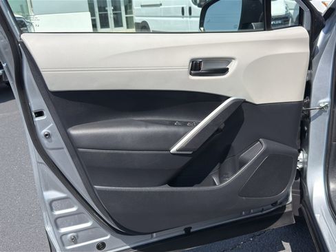 Used 2026 Toyota Corolla Cross LE FWD image 27