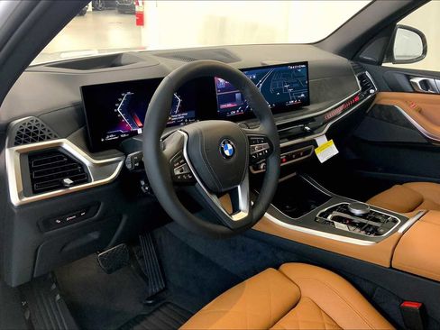 New 2026 BMW X5 xDrive50e image 8