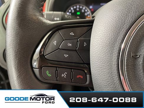 Used 2022 Jeep Renegade Trailhawk image 13