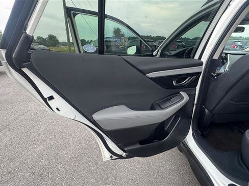Used 2023 Subaru Outback Premium AWD/4WD image 37